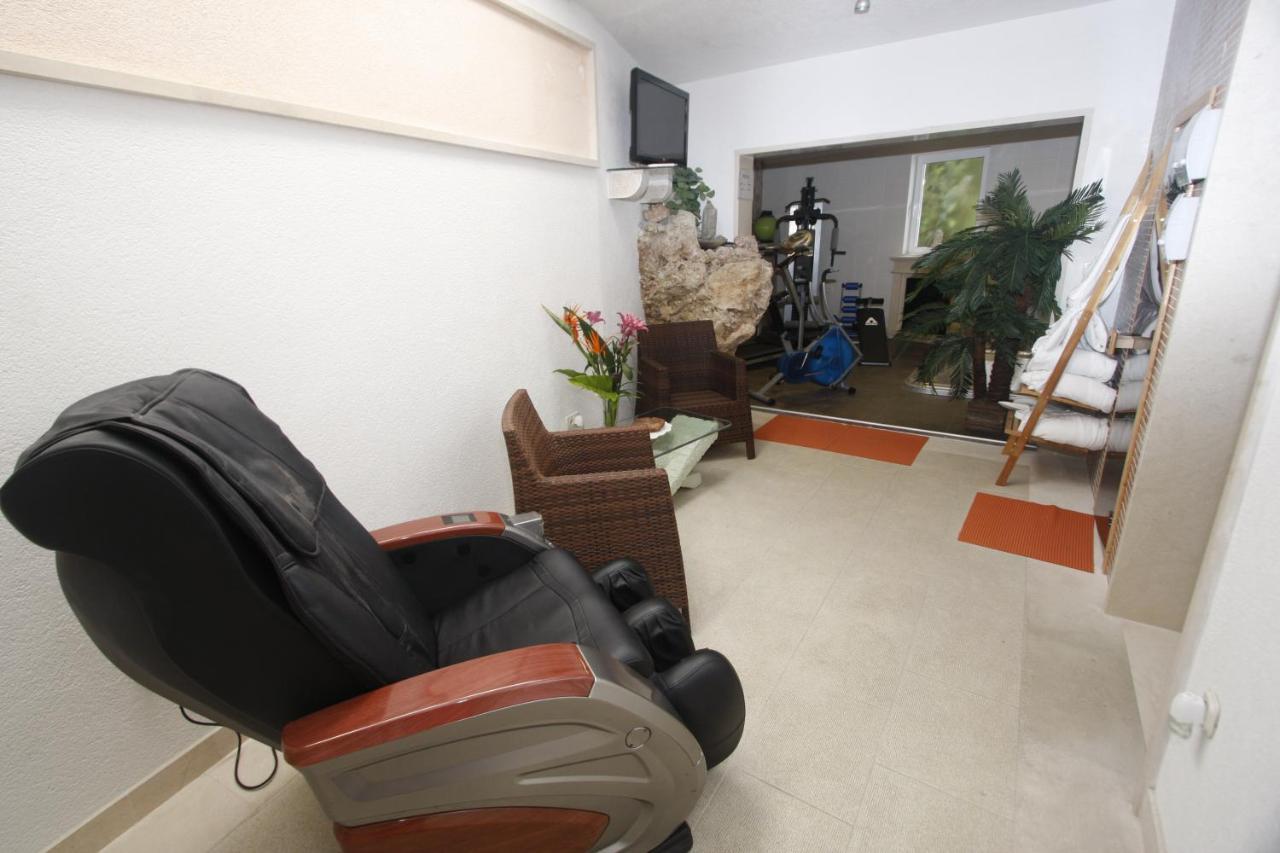 פודגורה Apartmani California מראה חיצוני תמונה