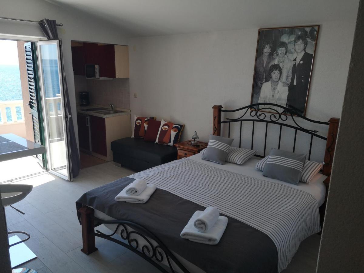 פודגורה Apartmani California מראה חיצוני תמונה