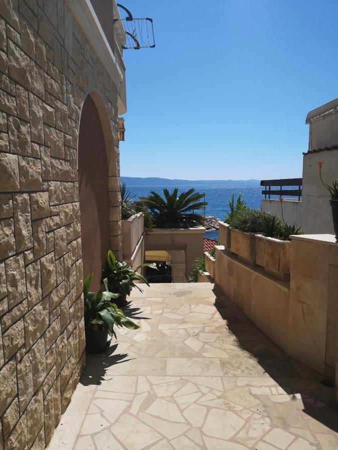 פודגורה Apartmani California מראה חיצוני תמונה